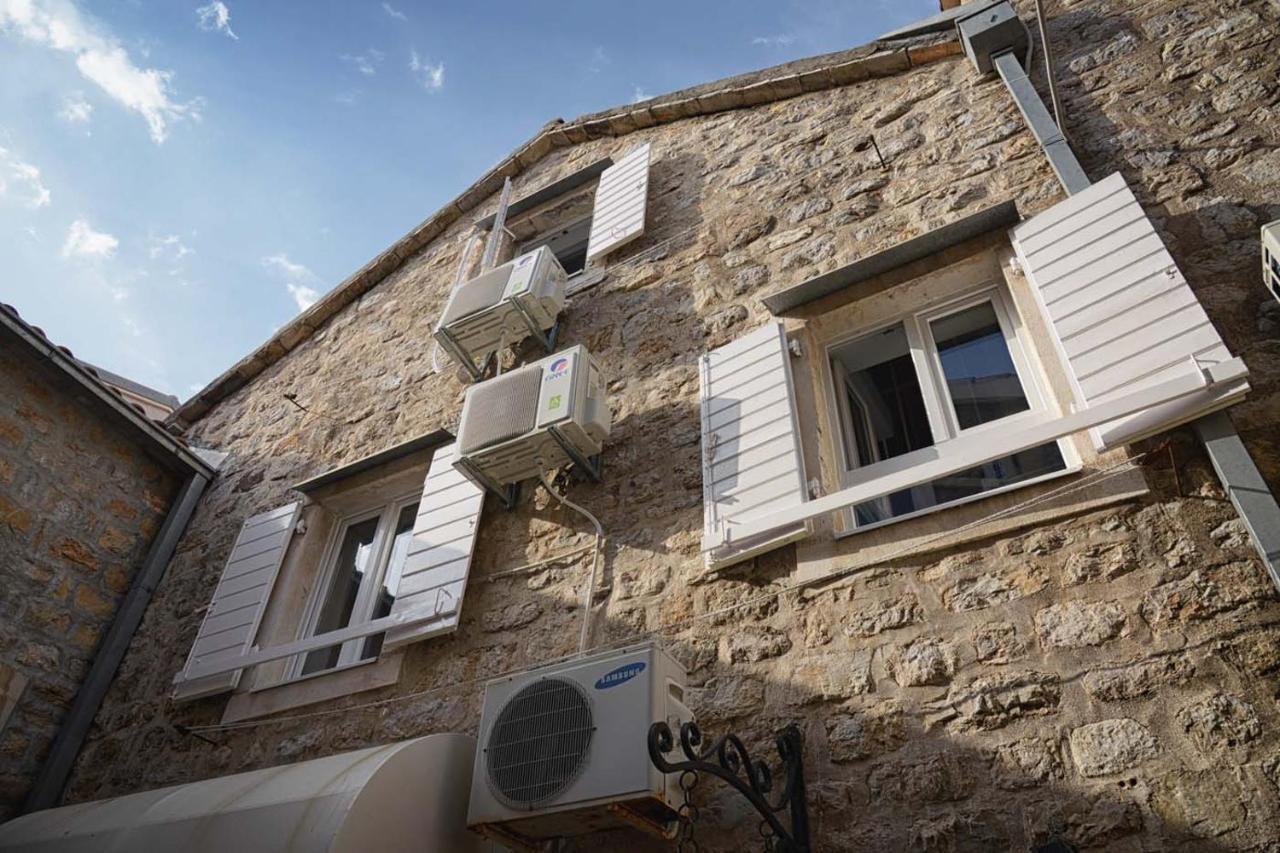 Luce * Budva